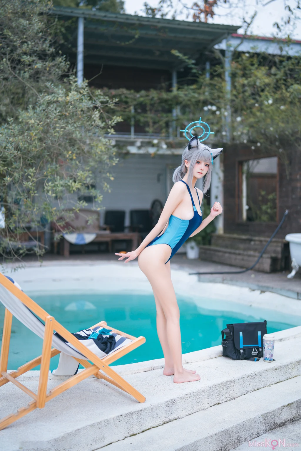 Coser@九柒喵: 蔚蓝档案 砂狼白子泳装 (34 photos) – Page 2