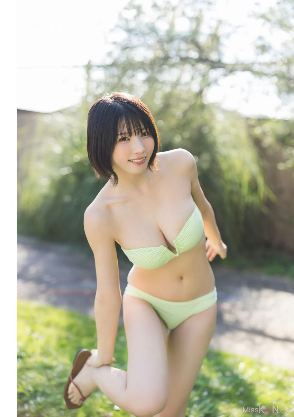 [JP] Enako (えなこ): えなこカレンダーブック2026.4～2027.3【電子特別版】 (107 photos) – Page 2