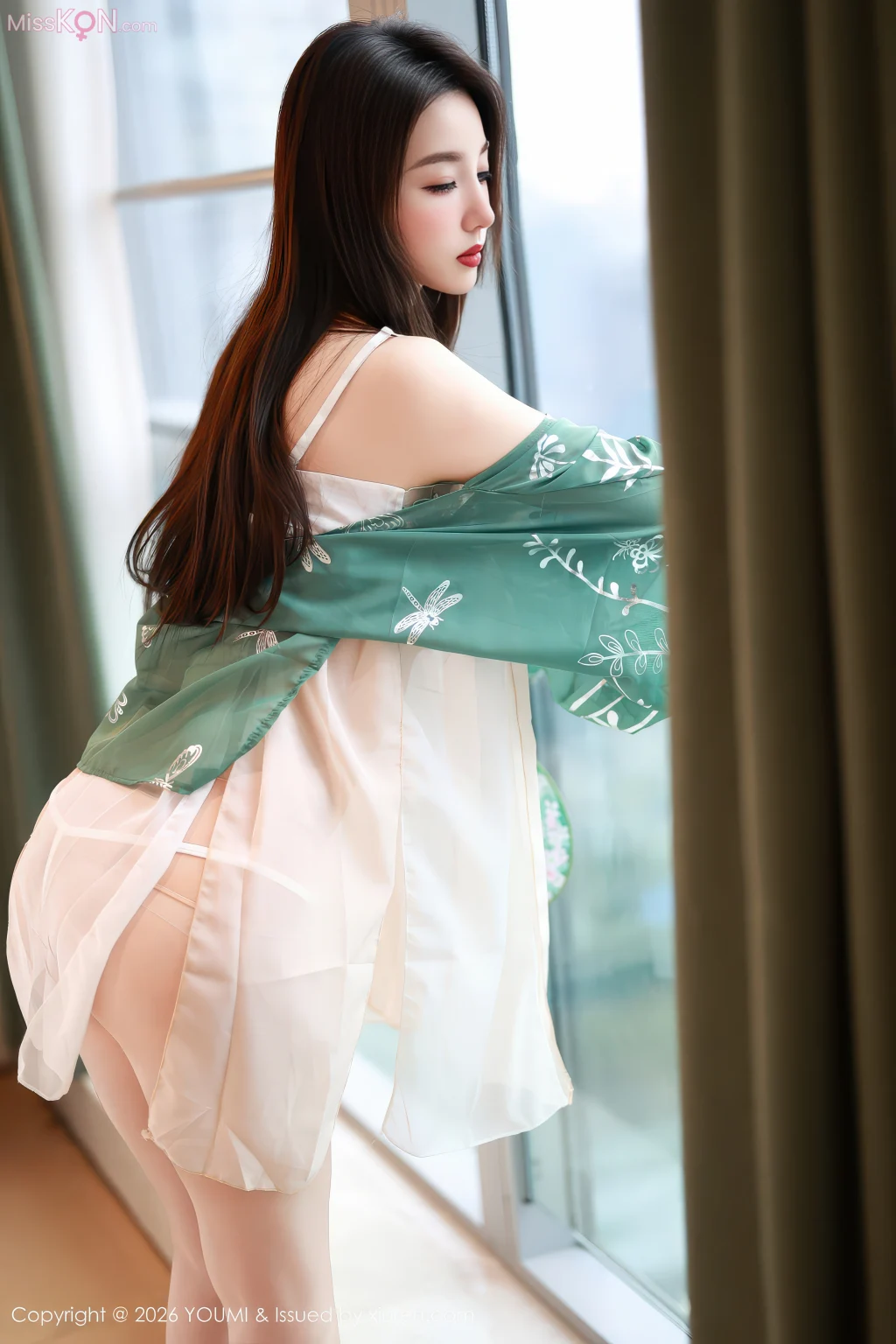 YouMi Vol.1200: 桃桃·夭夭twins (79 photos)