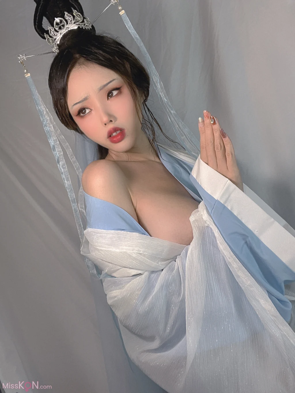 Coser@钛合金TiTi: 道姑 (24 photos)