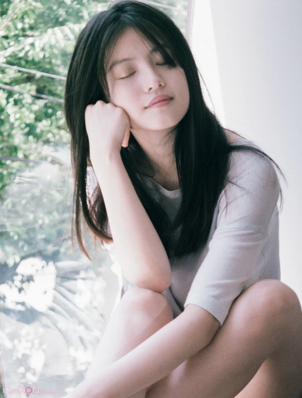 [JP] Mio Imada (今田美桜): 今田美桜スタイルブック イマ (143 photos) – Page 2