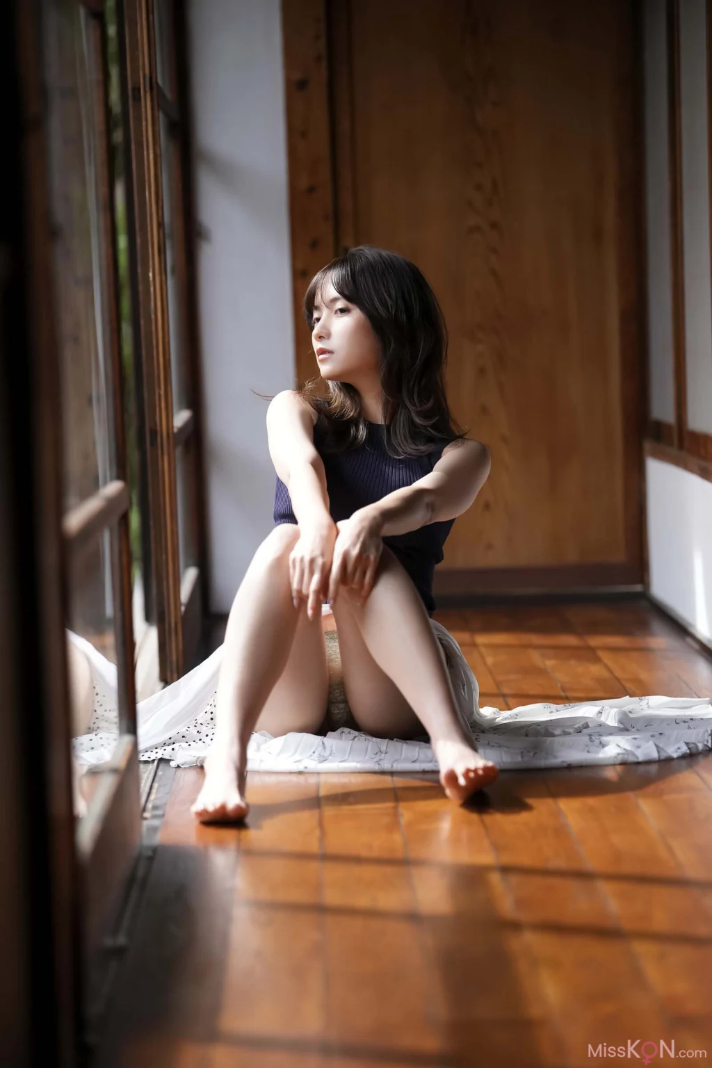 [JP] Momotsuki Nashiko (桃月なしこ):【DMM限定版】デジタル写真集 静寂に咲く花 (61 photos)