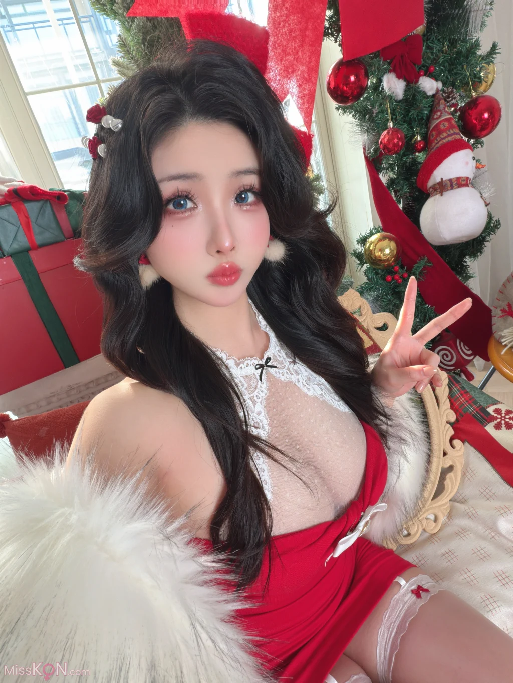 Coser@rioko凉凉子: 2025圣诞特别篇 (56 photos + 8 videos)