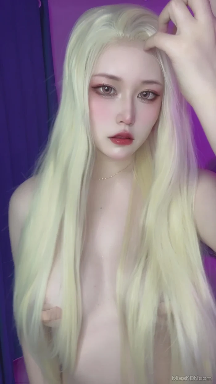小九九: 微博网红 露脸全尺度高价私人定制 冷白皮极品BBW身材 (61 photos + 3 videos)