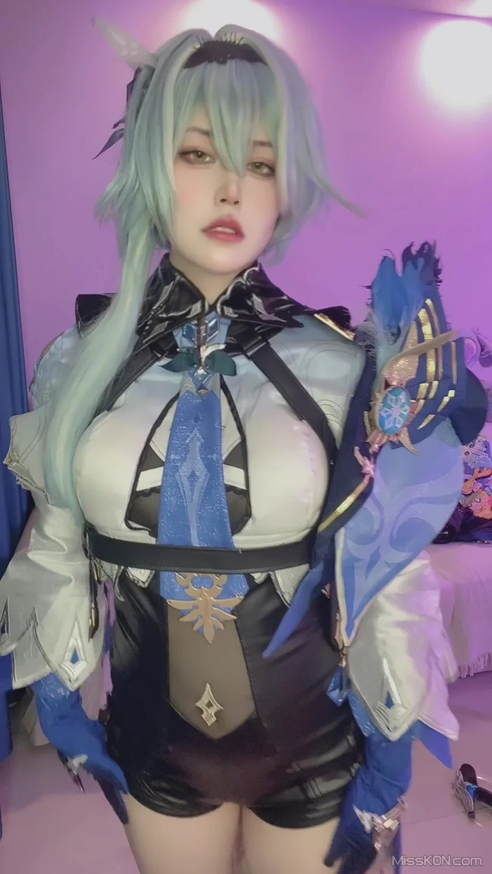 小九九: 微博网红 露脸全尺度高价私人定制 冷白皮极品BBW身材 (61 photos + 3 videos)