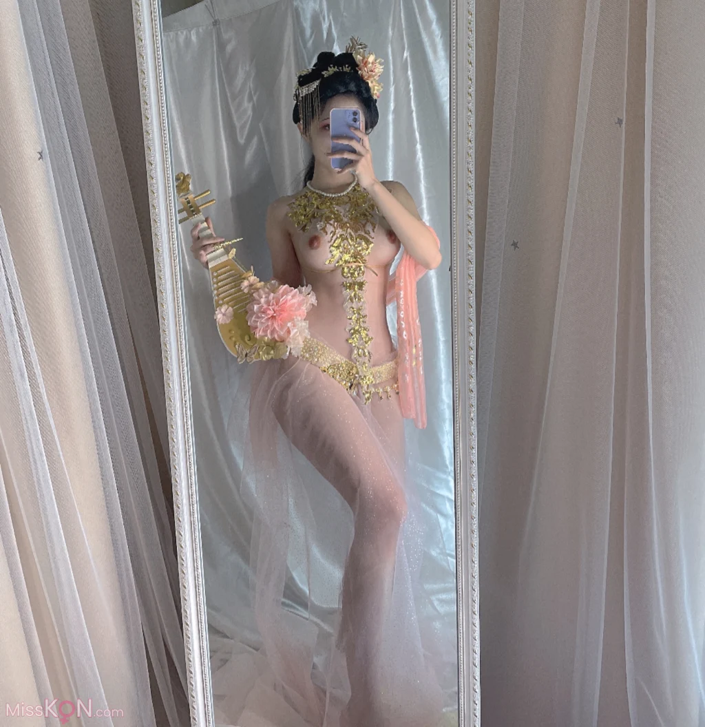 Coser@钛合金TiTi: 贵妃 (32 photos)