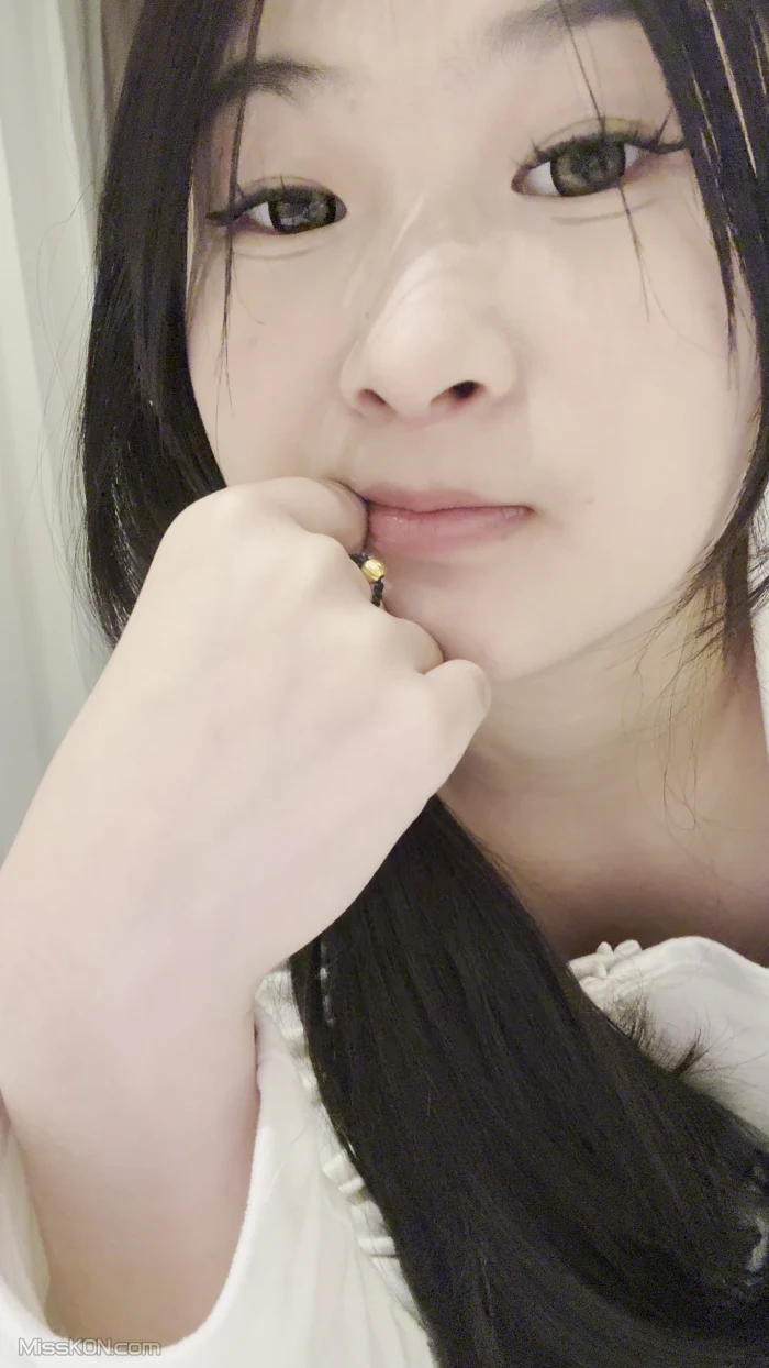 郭容: 顶级泄密 2026.02.01上海可爱小姐姐 #02 (67 photos + 16 videos) – Page 2