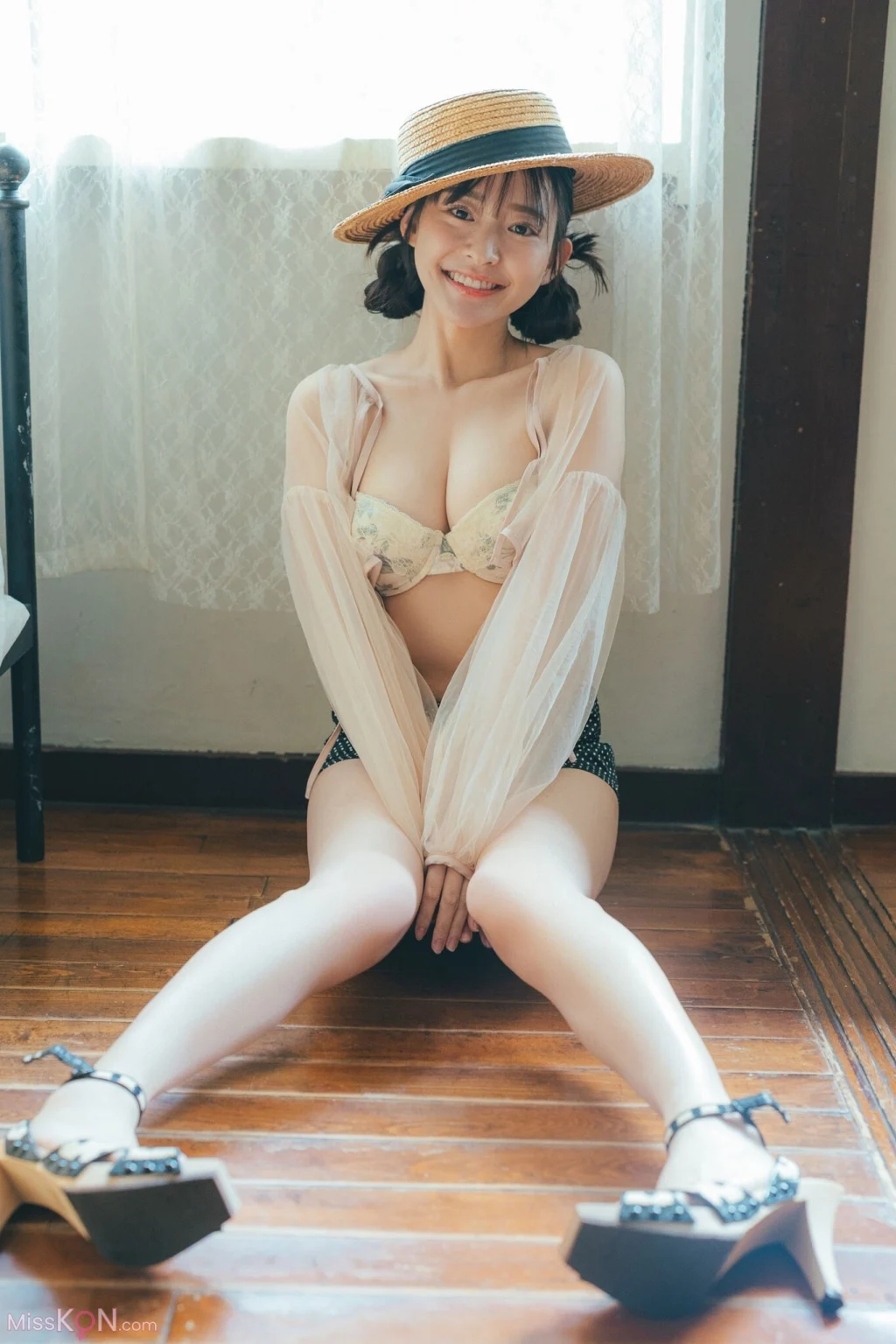 [JP] Kanami Takasaki (高崎かなみ):「セクシードール」SPA！デジタル写真集 (SPA！BOOKS) (76 photos) – Page 2