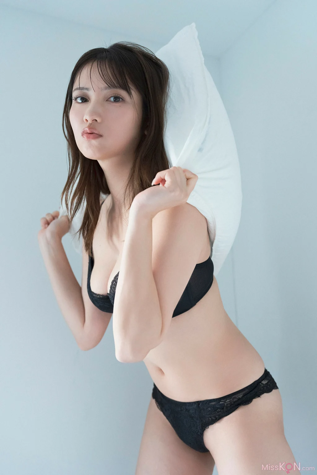 [JP] Momotsuki Nashiko (桃月なしこ): FLASHデジタル写真集 Queen of Beauty (77 photos) – Page 2