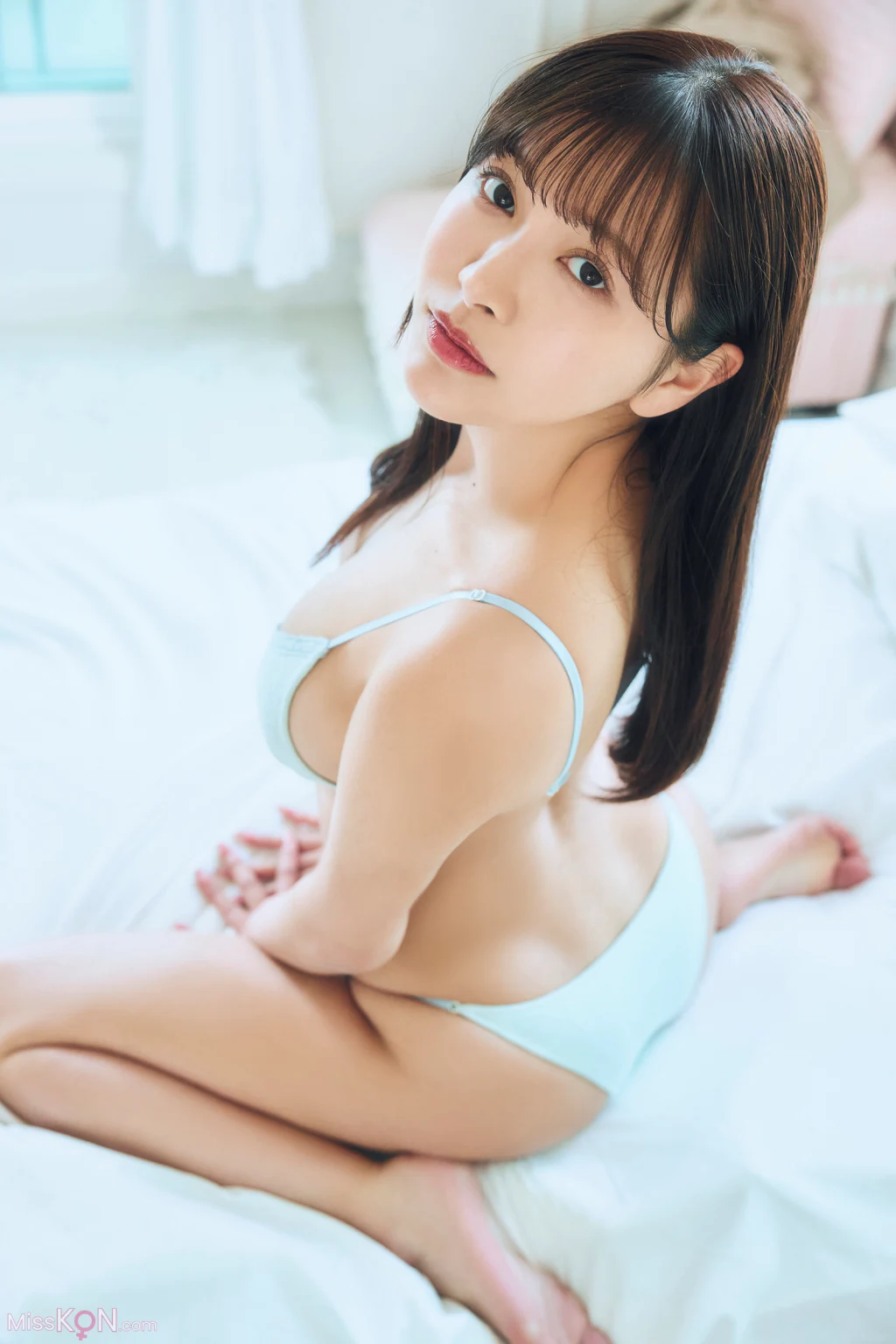 [JP] Takara Suzuki (鈴木聖): 漫画アクションデジタル写真集 「NUDY BEAUTY」 (58 photos) – Page 2