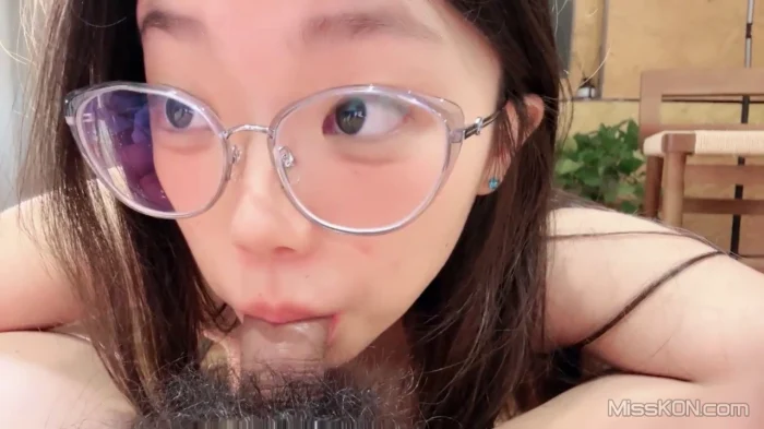 雯雯茜茜: 欲女双学妹 剧情演绎 勾引技师 外卖小哥 #03 (44 photos + 8 videos)