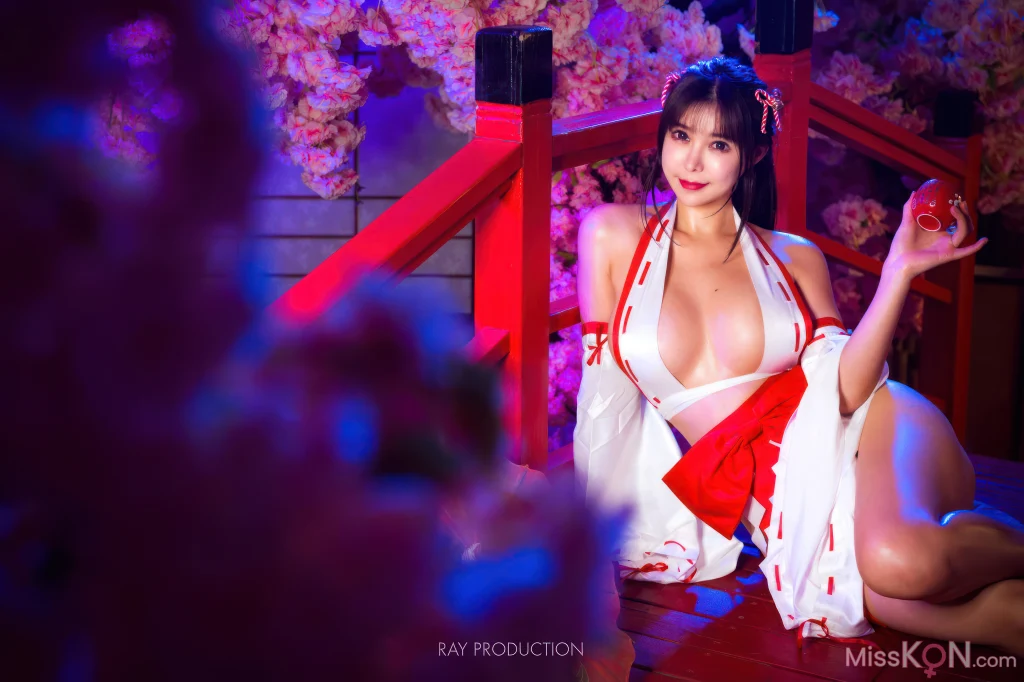 Coser@亚马逊鲶鱼: 水无月巫女 (28 photos)
