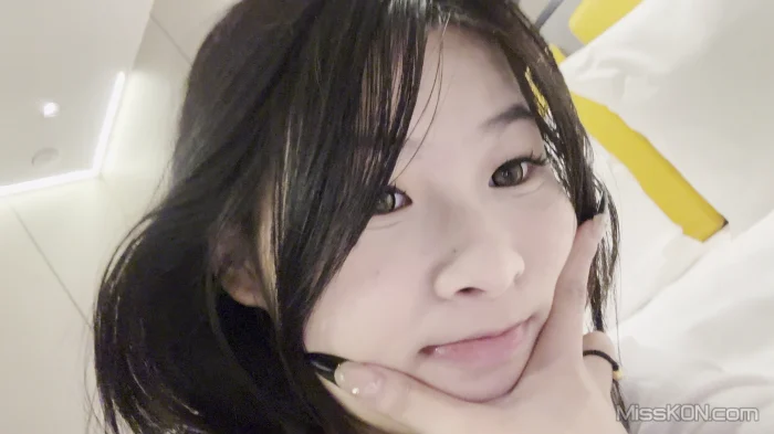 郭容: 顶级泄密 2026.02.01上海可爱小姐姐 #01 (38 photos + 16 videos) – Page 2