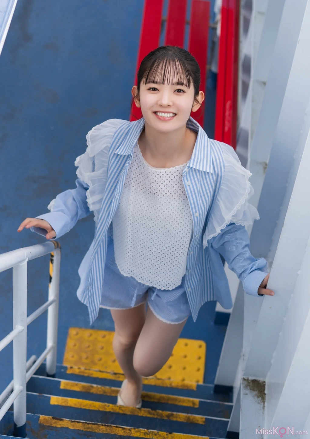 [JP] Nozomi Nirei (楡井希実):【デジタル限定 YJ PHOTO BOOK】写真集「初表紙で予測不能の爆発が起きた！」 (58 photos)