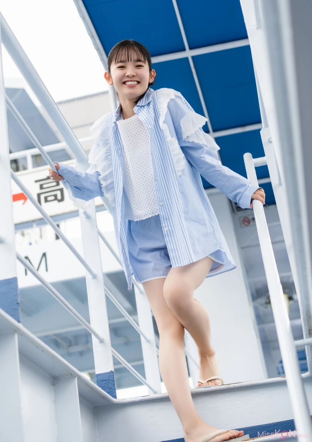 [JP] Nozomi Nirei (楡井希実):【デジタル限定 YJ PHOTO BOOK】写真集「初表紙で予測不能の爆発が起きた！」 (58 photos)