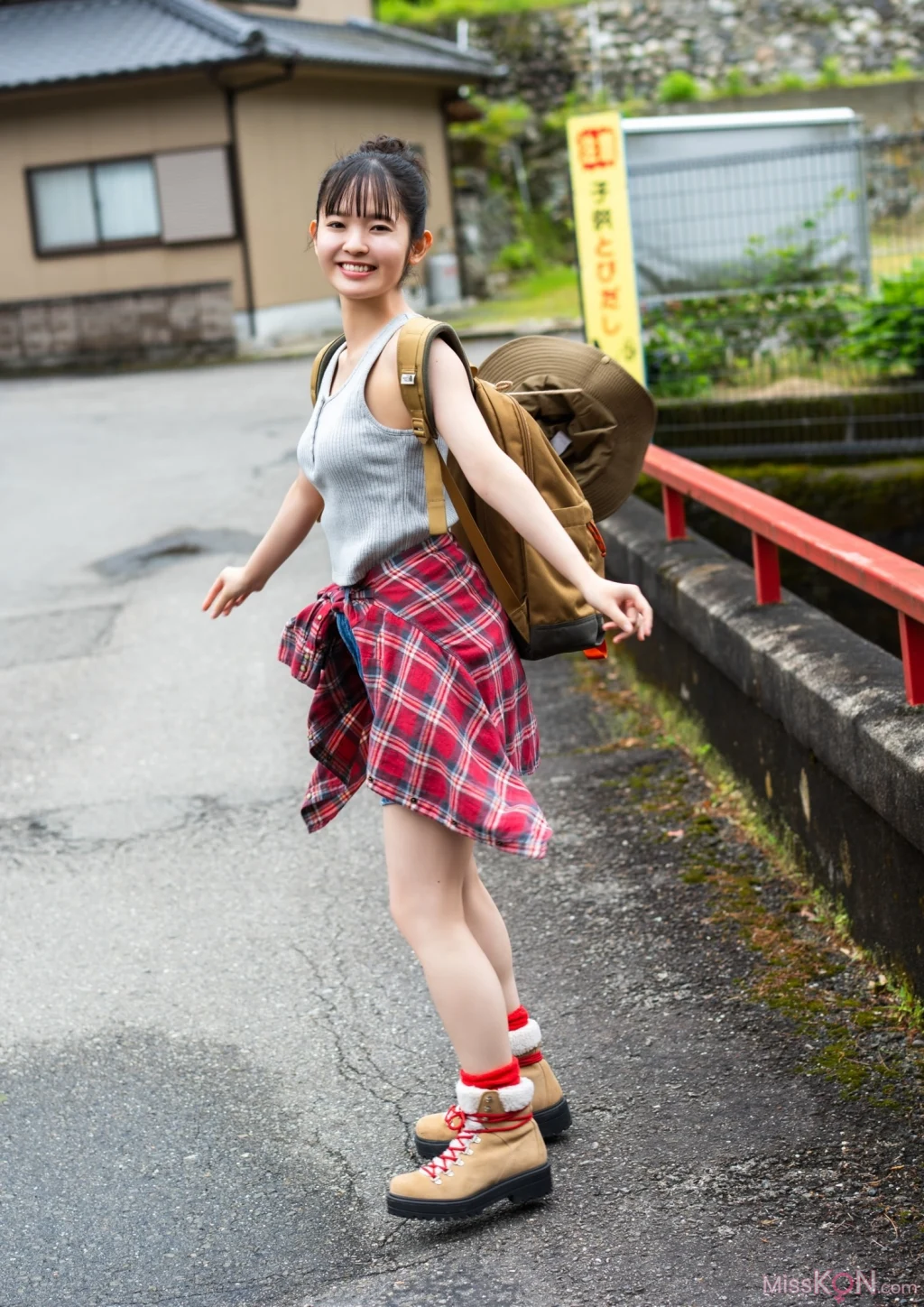 [JP] Nozomi Nirei (楡井希実):【デジタル限定 YJ PHOTO BOOK】写真集「初表紙で予測不能の爆発が起きた！」 (58 photos) – Page 2