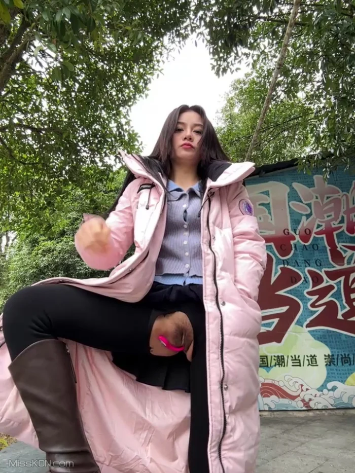 AsiaGoodLuck: 户外达人丝袜 公园 室内公共场所露出 长裙下塞跳蛋 #04 (69 photos + 12 videos)