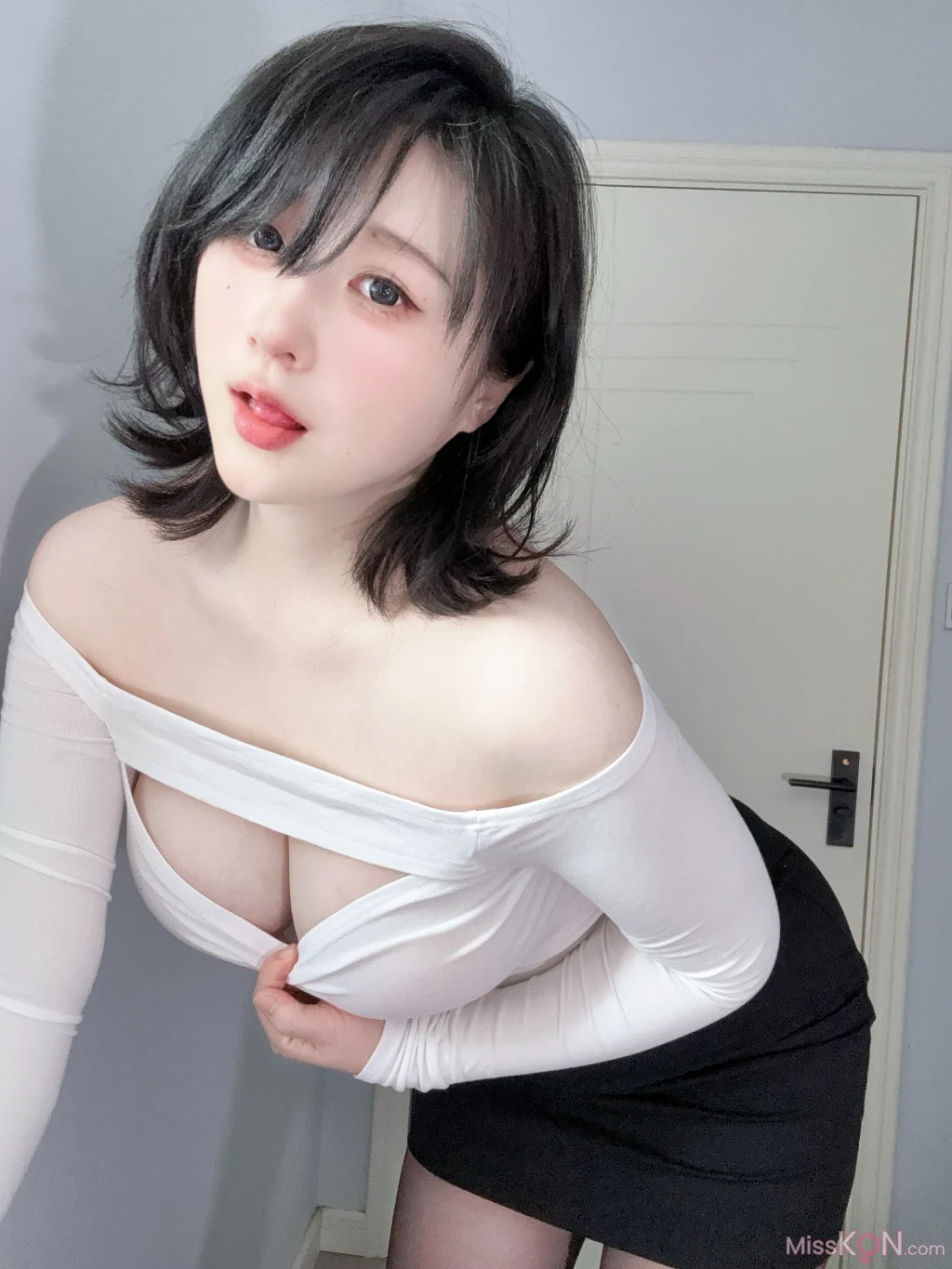 Coser@Zyra秋: 妈妈的裙子 (47 photos)
