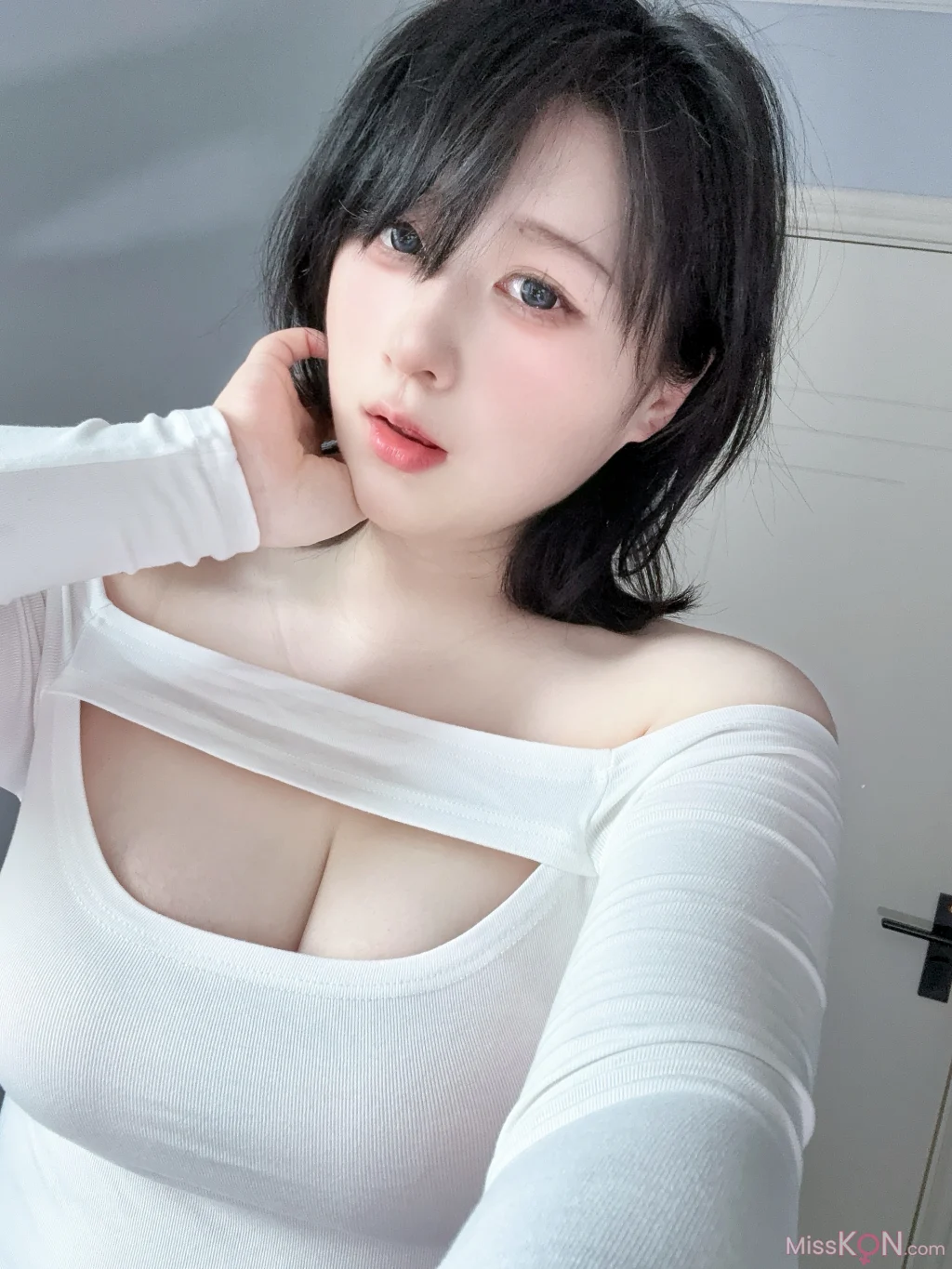 Coser@Zyra秋: 妈妈的裙子 (47 photos)