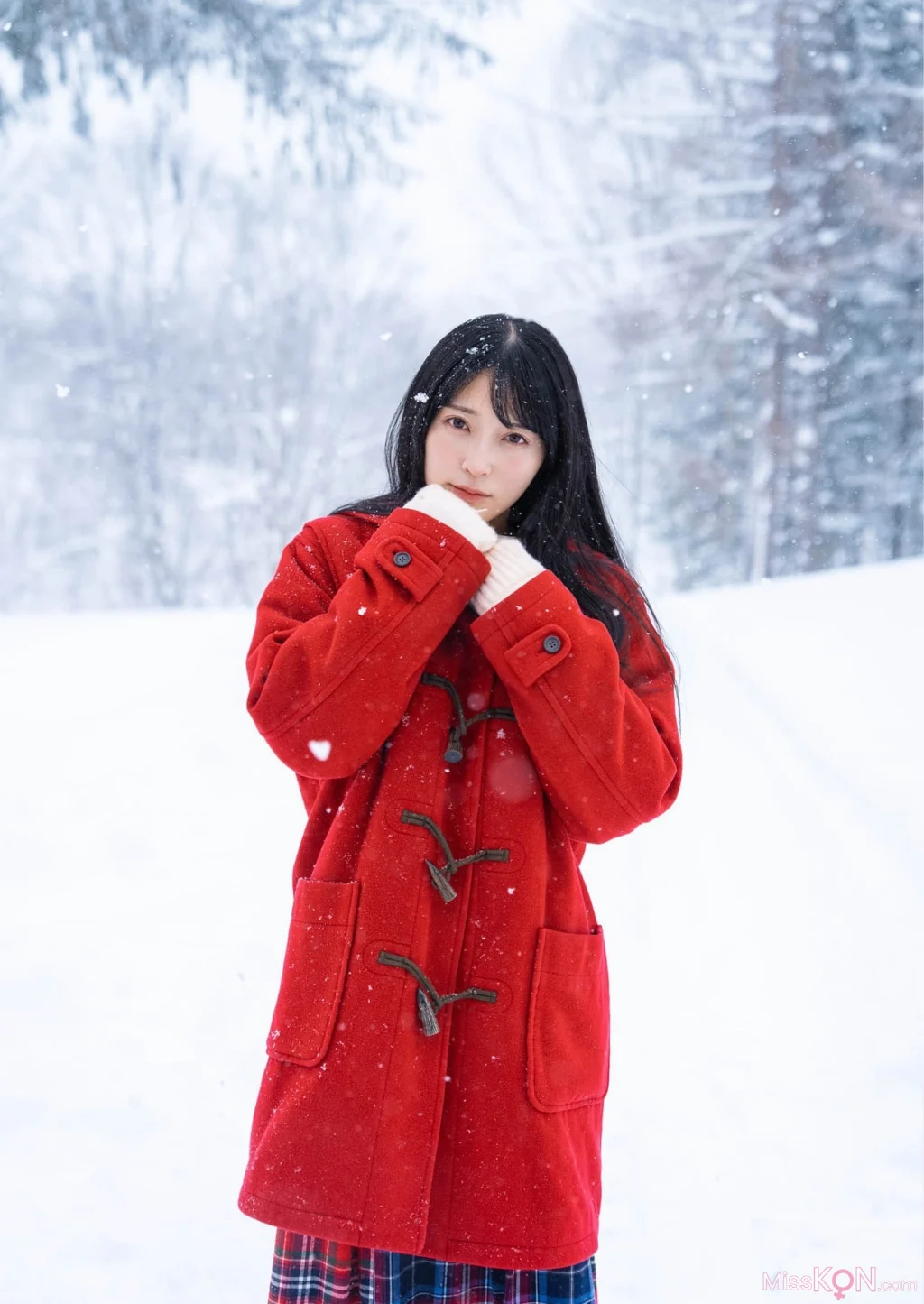 [JP] Airi Satō (佐藤綺星):【デジタル限定 YJ PHOTO BOOK】アザーカット集「おてんば赤ずきんちゃんとやさしいオオカミくん」 (56 photos) – Page 2