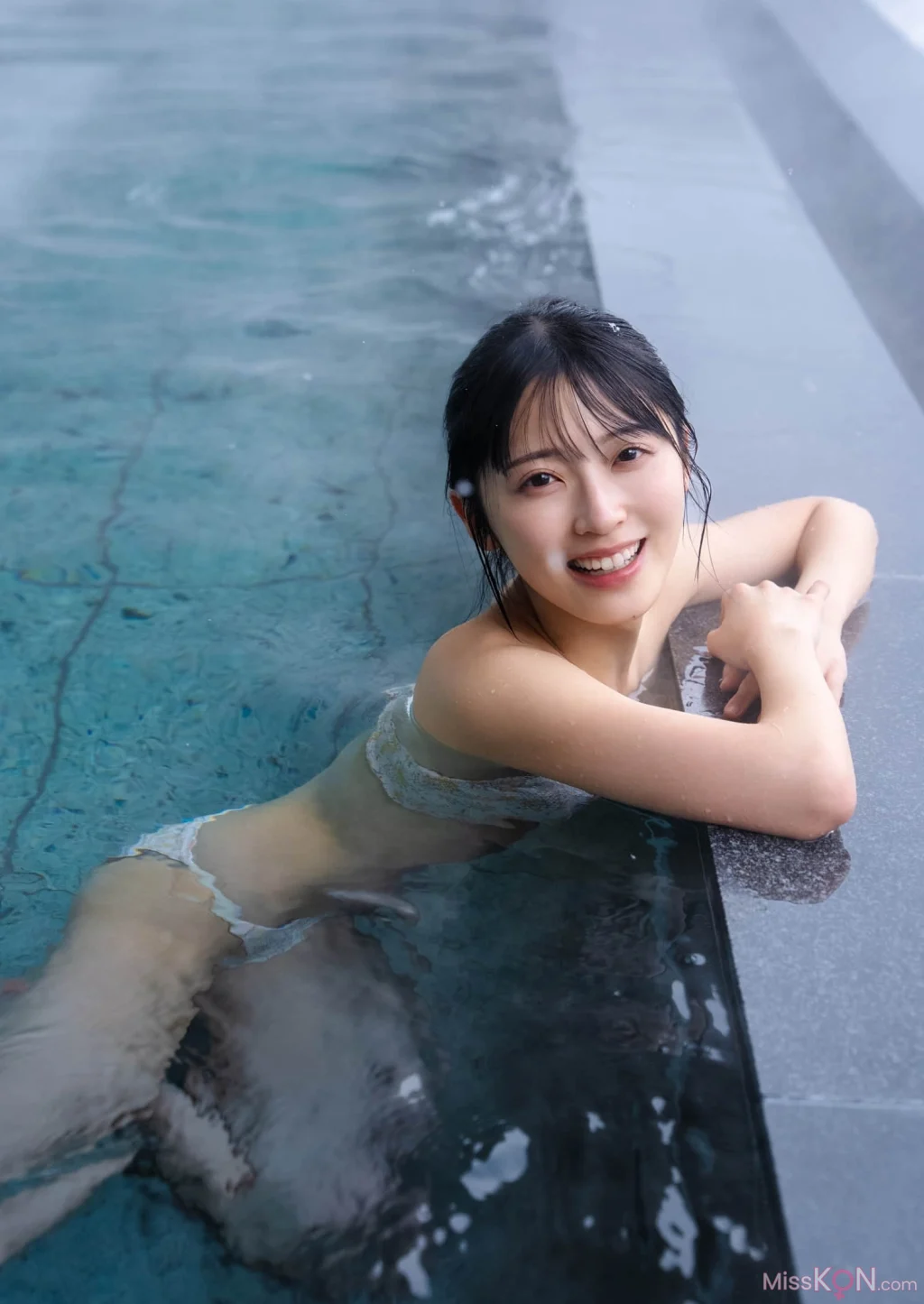 [JP] Airi Satō (佐藤綺星):【デジタル限定 YJ PHOTO BOOK】アザーカット集「おてんば赤ずきんちゃんとやさしいオオカミくん」 (56 photos) – Page 3