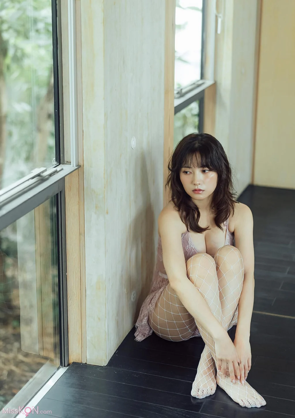[JP] Momotsuki Nashiko (桃月なしこ): B.L.T.デジタル写真集 BE THE ONE (52 photos)
