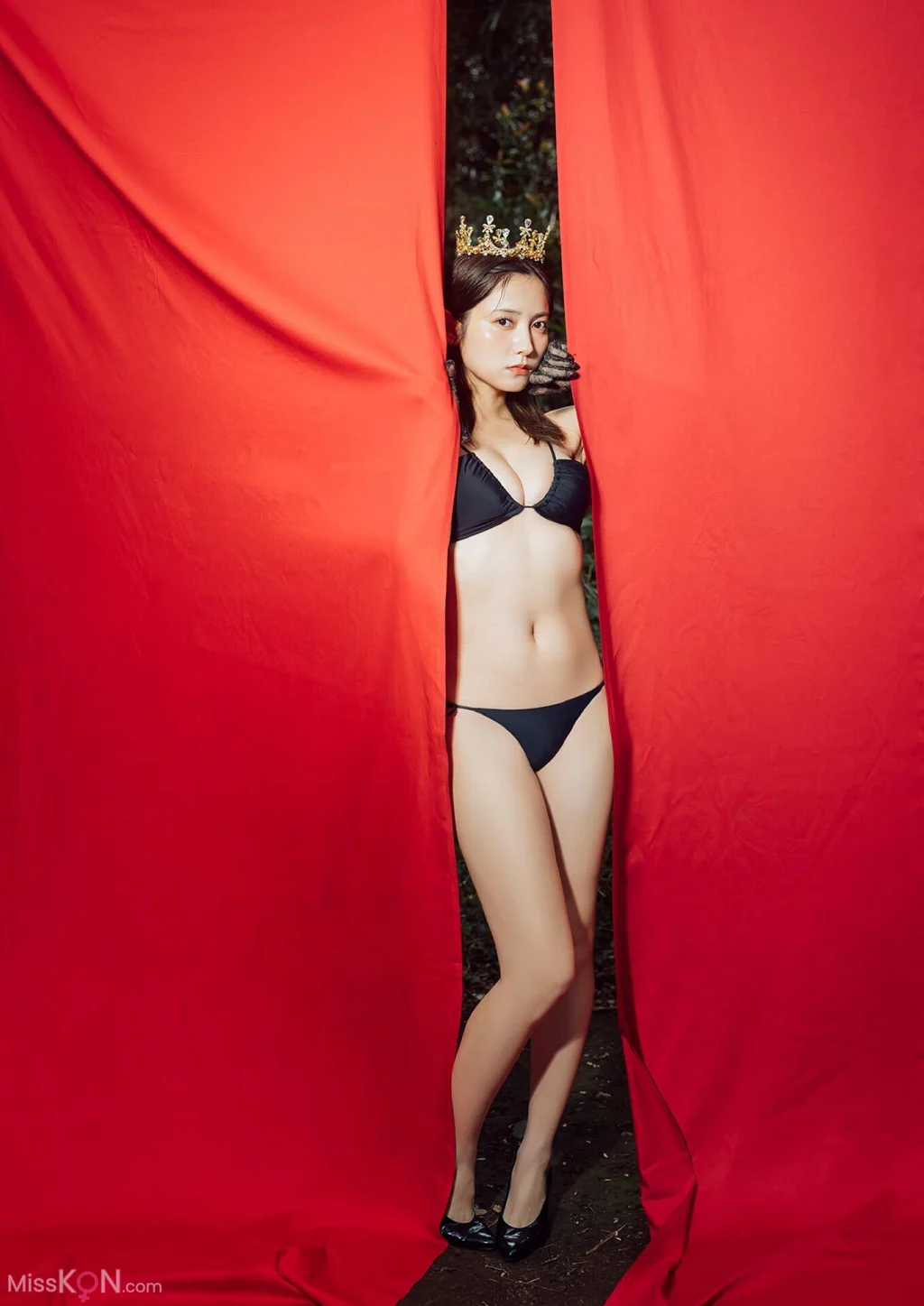 [JP] Momotsuki Nashiko (桃月なしこ): B.L.T.デジタル写真集 BE THE ONE (52 photos)