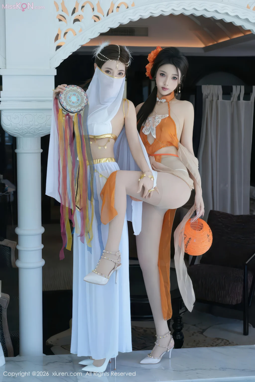 XIUREN No.11315: 桃桃·夭夭twins (83 photos)