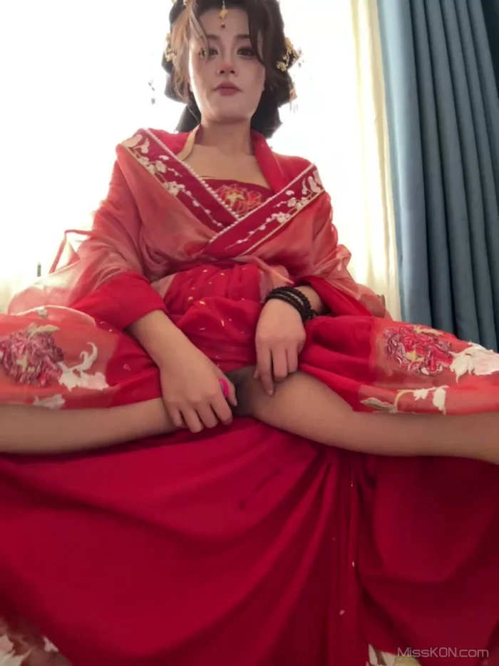 AsiaGoodLuck: 户外达人丝袜 公园 室内公共场所露出 长裙下塞跳蛋 #03 (62 photos + 10 videos)