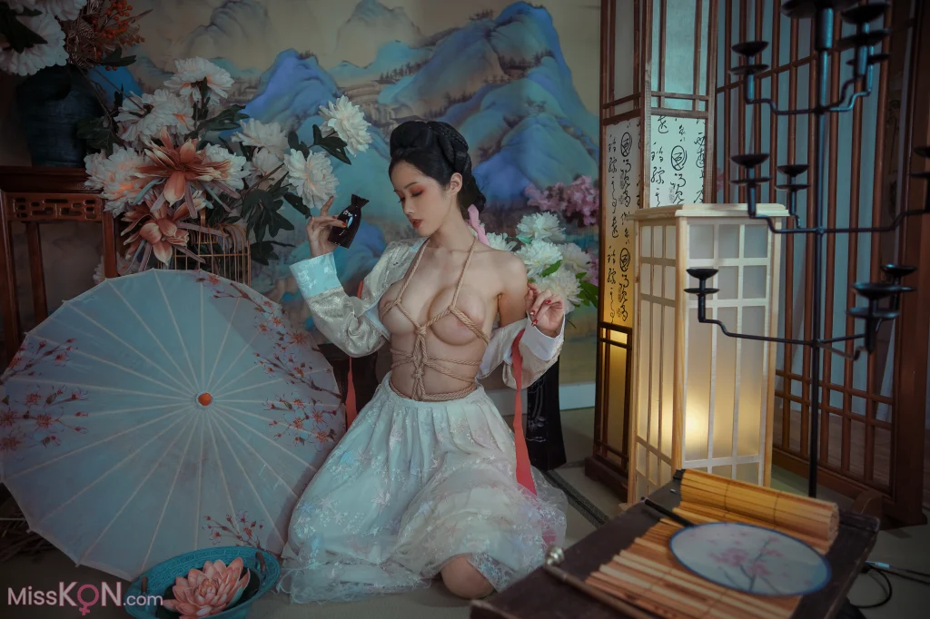 Coser@钛合金TiTi: 霜花店 (55 photos + 1 video)
