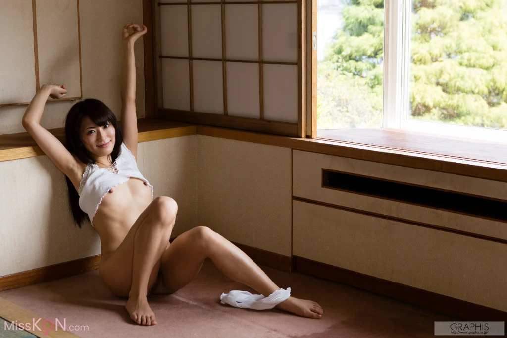 [JP] An Tsujimoto (辻本杏) & Nozomi Aso (麻生希) & Saki Kozai (香西咲): [Graphis] 4K GALLERY SPECIAL MIXTURE 008 (25 photos) – Page 2