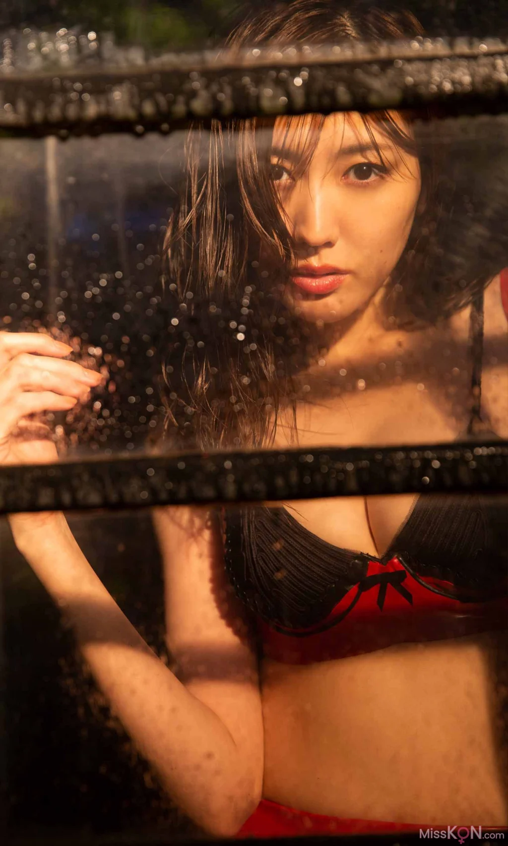 [JP] Nami Iwasaki (岩﨑名美):【デジタル限定】写真集「THE LAST MISSION」 週プレ PHOTO BOOK (75 photos)