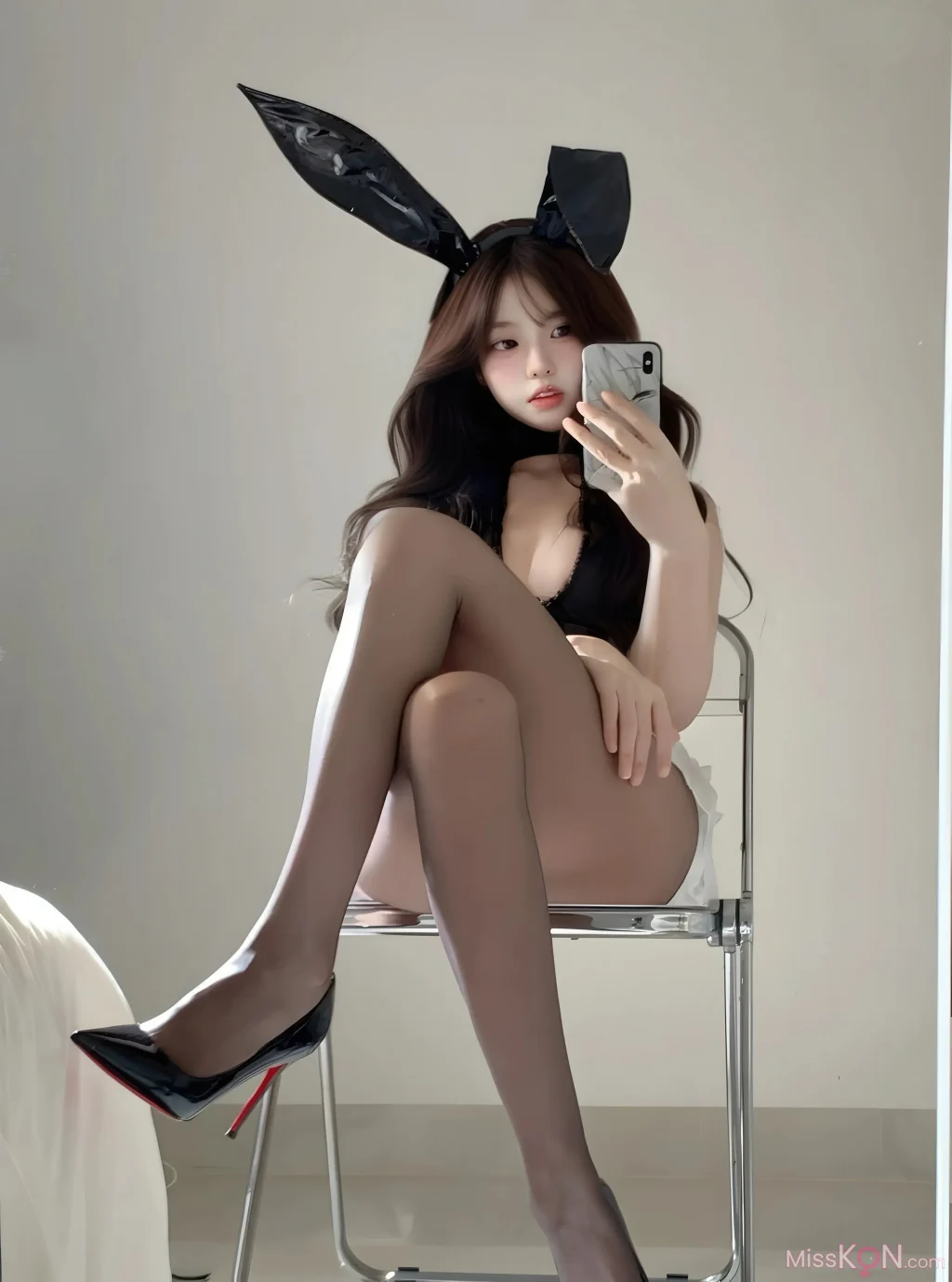 Coser@真宝: 黑丝兔兔 (50 photos + 2 videos)