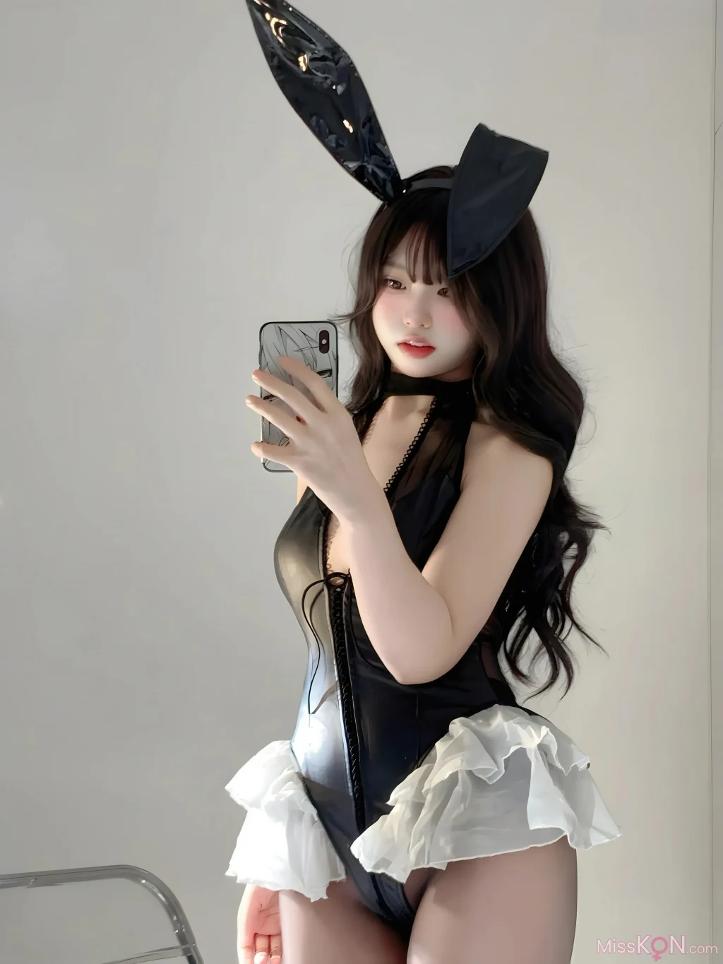 Coser@真宝: 黑丝兔兔 (50 photos + 2 videos)