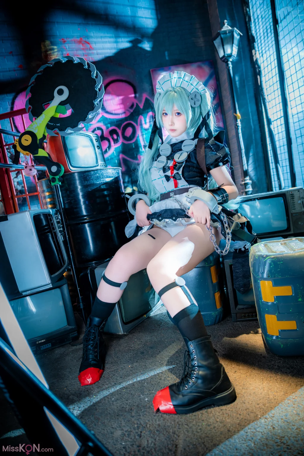 Coser@小和甜酒: 绝区零 可琳 (69 photos)