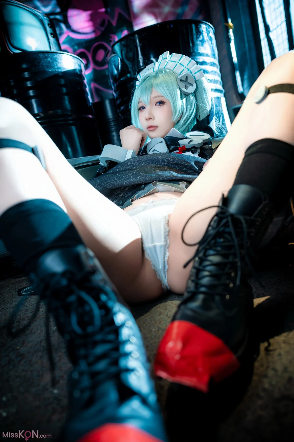 Coser@小和甜酒: 绝区零 可琳 (69 photos)