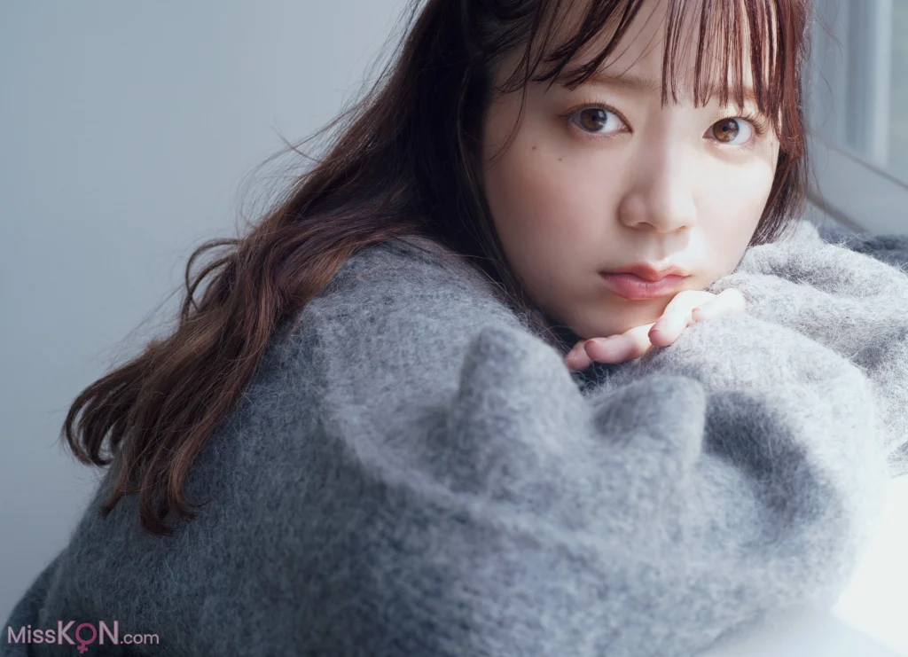 [JP] Ayasa Itō (伊藤彩沙): 2nd写真集 HONEY (135 photos)