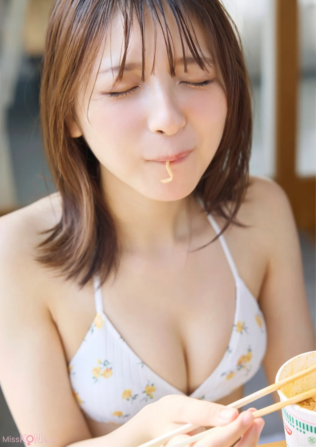 [JP] Runa Ichinose (一ノ瀬瑠菜): BRODYデジタル写真集 「一緒に入ろ？」 (77 photos)
