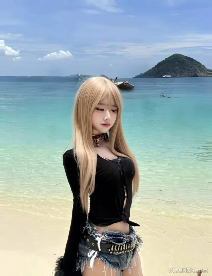 12w: 高颜反差福利姬 全尺度视图合集 (106 photos + 60 videos)