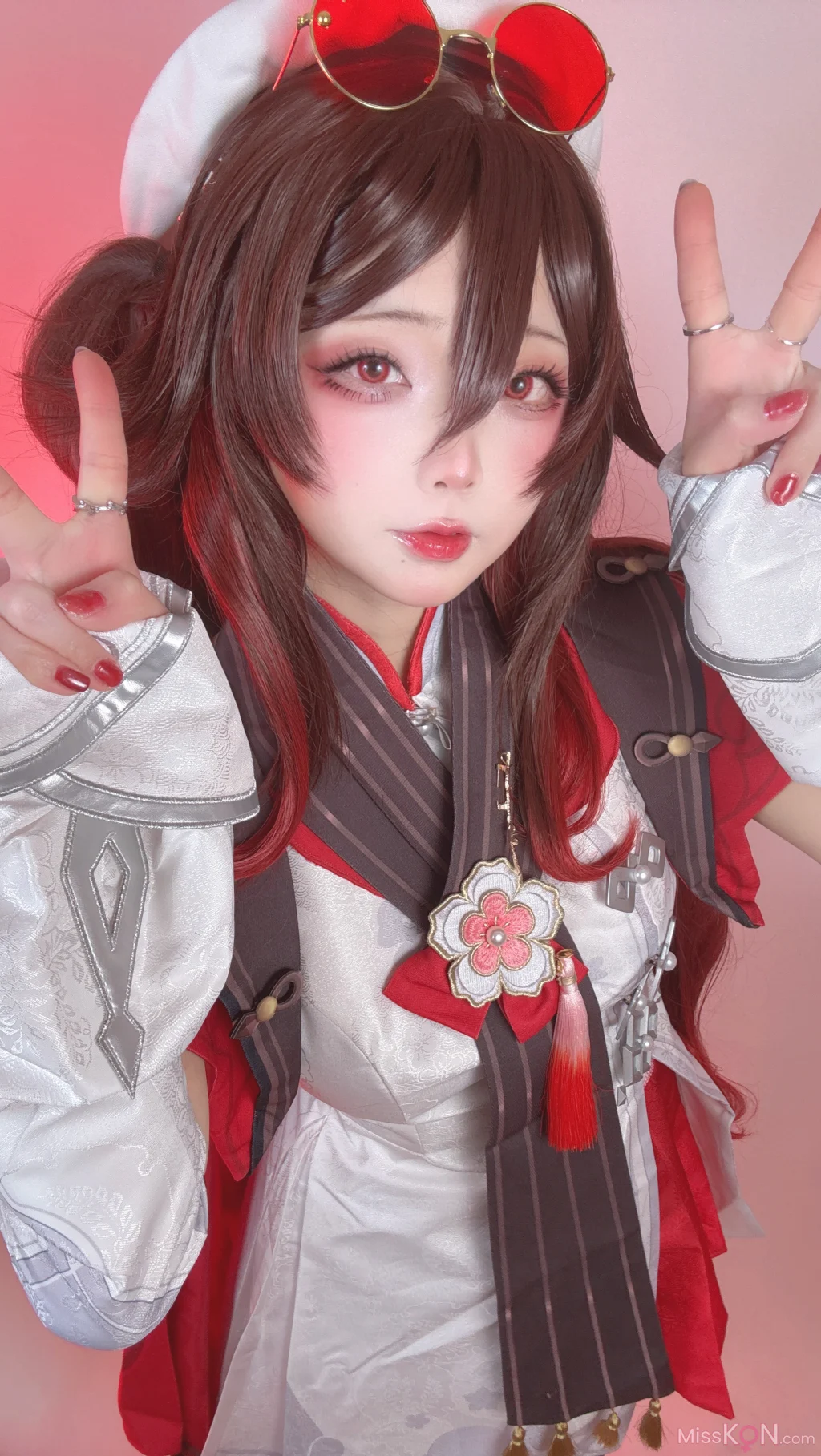 Coser@chuchu: OnlyFans萝莉福利姬 原神胡桃cos (145 photos + 1 video) – Page 2