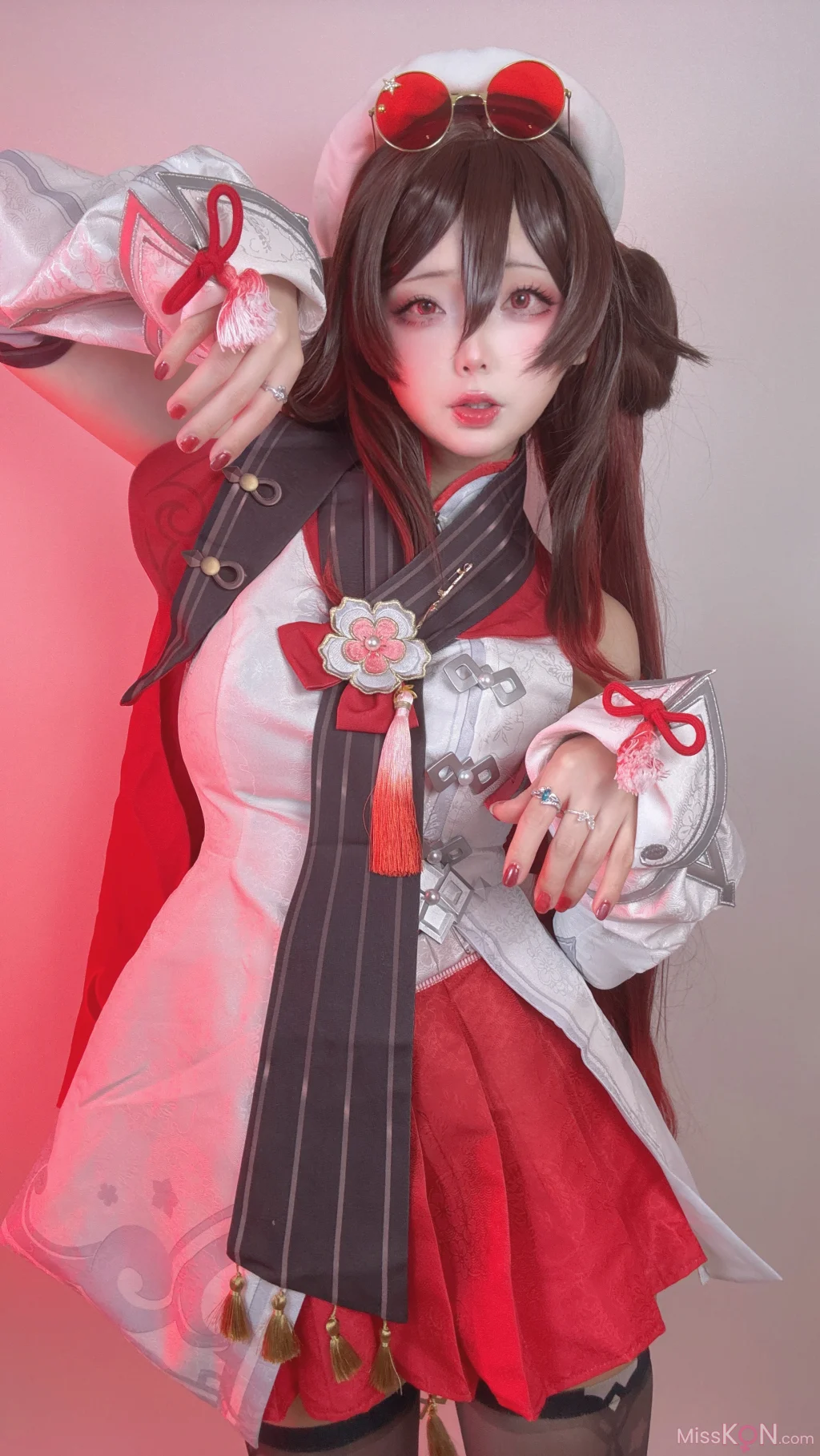 Coser@chuchu: OnlyFans萝莉福利姬 原神胡桃cos (145 photos + 1 video) – Page 3