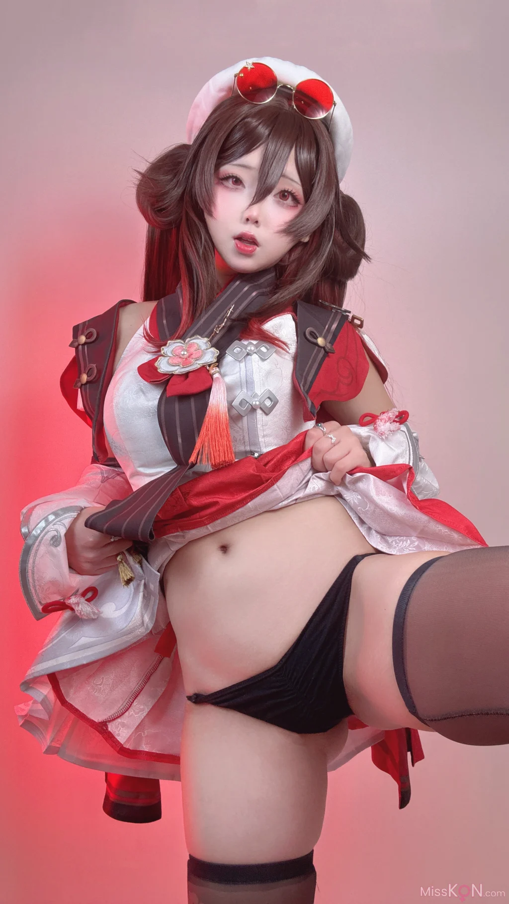 Coser@chuchu: OnlyFans萝莉福利姬 原神胡桃cos (145 photos + 1 video) – Page 3