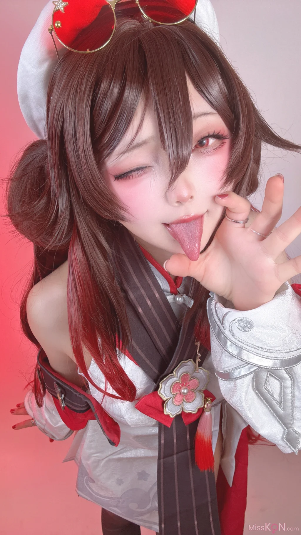 Coser@chuchu: OnlyFans萝莉福利姬 原神胡桃cos (145 photos + 1 video) – Page 4