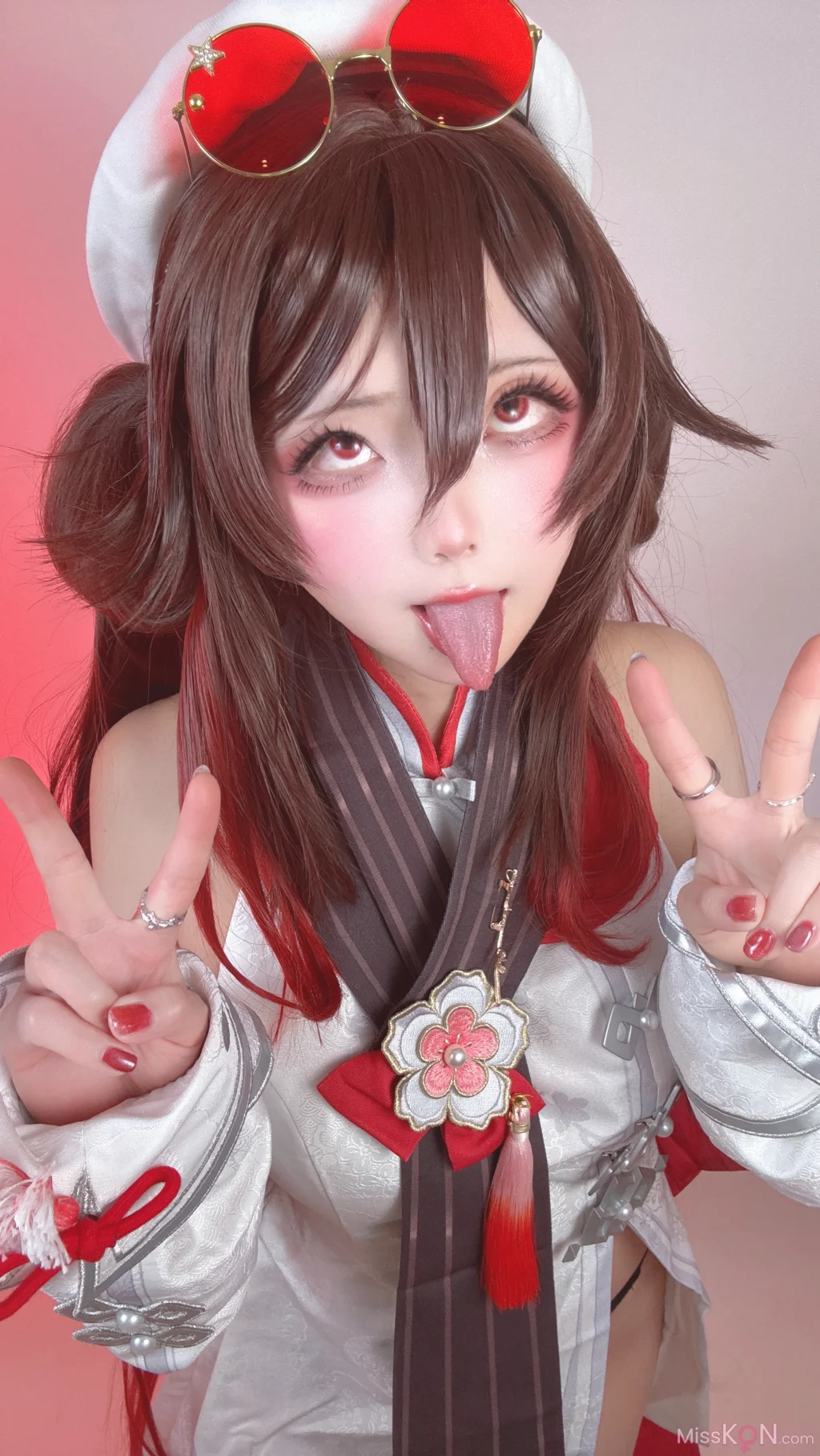 Coser@chuchu: OnlyFans萝莉福利姬 原神胡桃cos (145 photos + 1 video) – Page 4