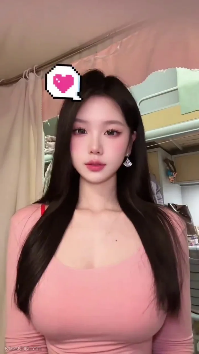 乖米: 极品身材好颜值御姐 付费定制 门槛福利诱惑私拍 (35 photos + 8 videos)