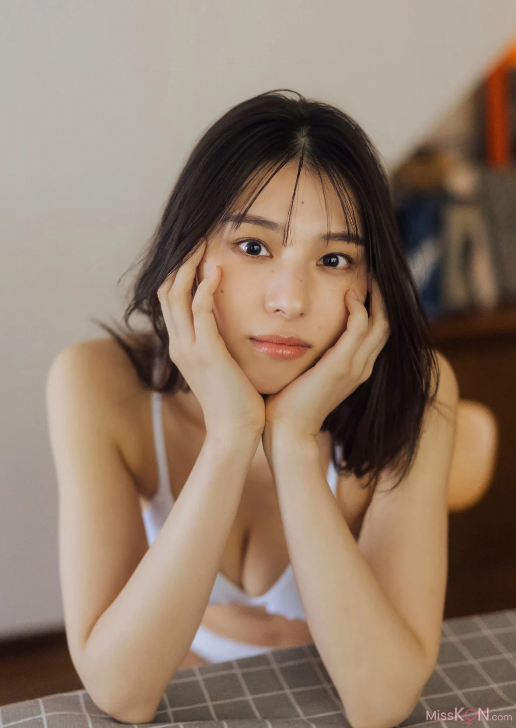 [JP] Iori Sagara (相樂伊織): 相楽伊織×フットボールネーション photogenic スペリオールデジタル写真集 (44 photos)