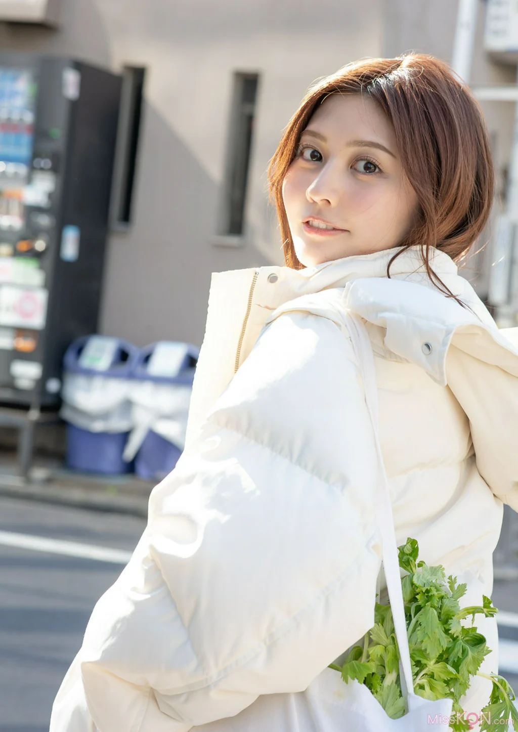 [JP] Yume Hayashi (林ゆめ): BRODYデジタル写真集 「美しき日常」 (52 photos) – Page 3
