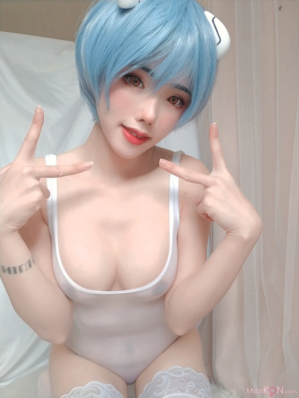 Coser@钛合金TiTi: 绫波内衣 (45 photos + 1 video) - photo 14