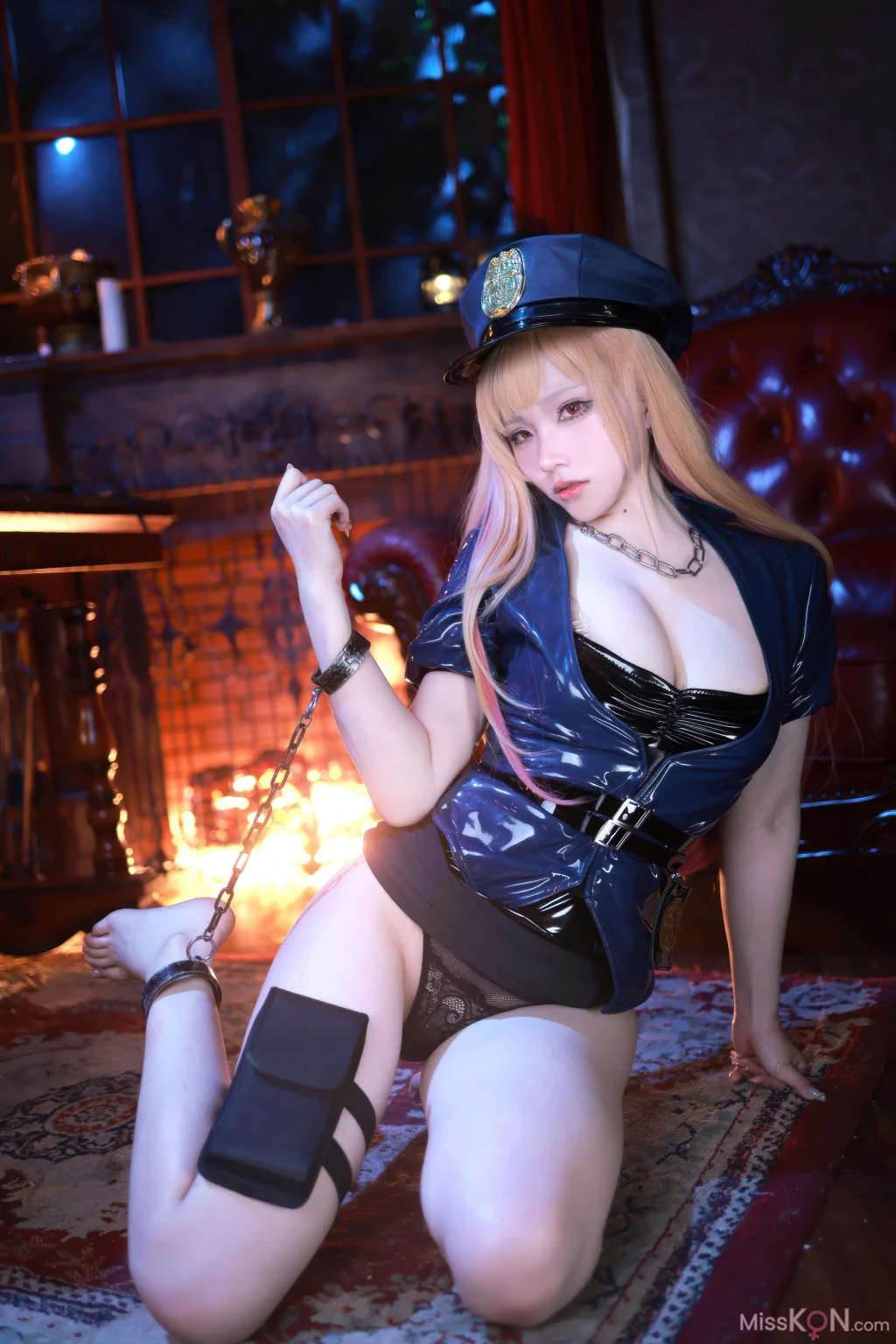 Coser@起司块wii: 喜多川海梦女警 (36 photos)