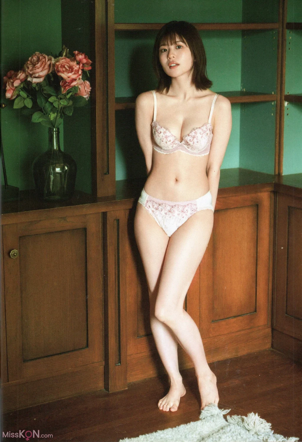 [JP] Konoka Matsuda (松田好花):「振り向いて」アザーカット (49 photos)